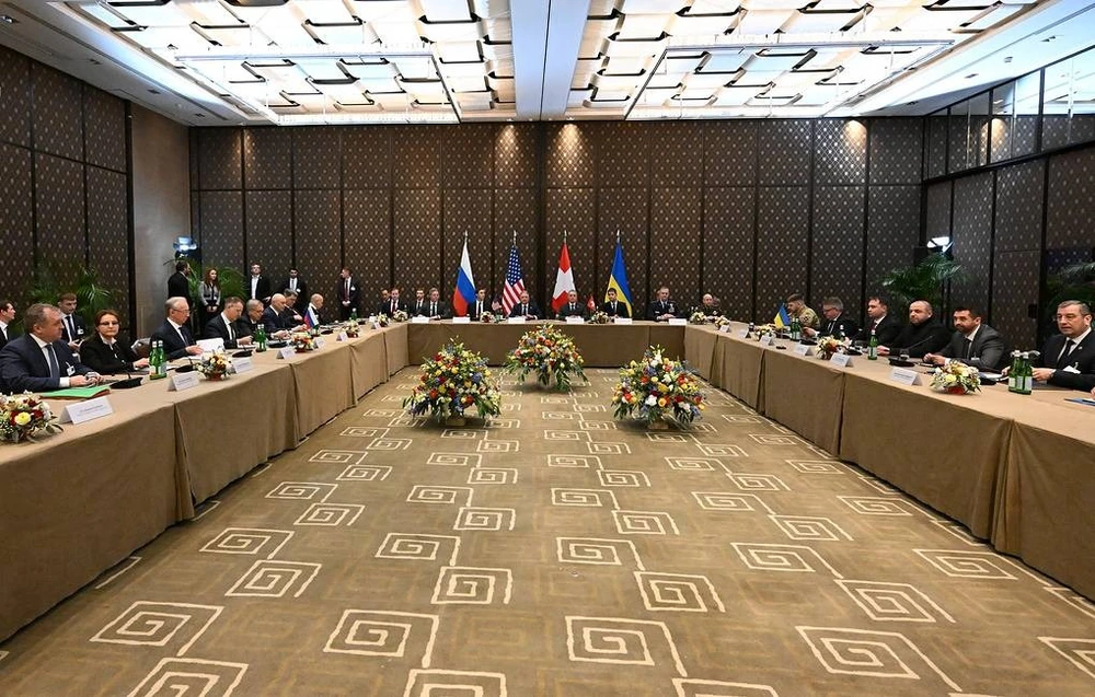 Phái đoàn Nga, Mỹ, Ukraine đàm phán hòa bình Moscow-Kiev tại Geneva ngày 17-2. Ảnh: TASS Đàm phán Nga-Mỹ-Ukraine lần 3 kết thúc ngày làm việc đầu tiên 'rất căng thẳng'.jpg