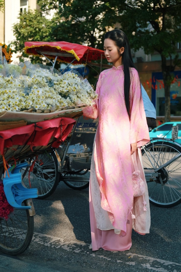 9 kiểu áo dài hot dịp Tết 2026 - 1