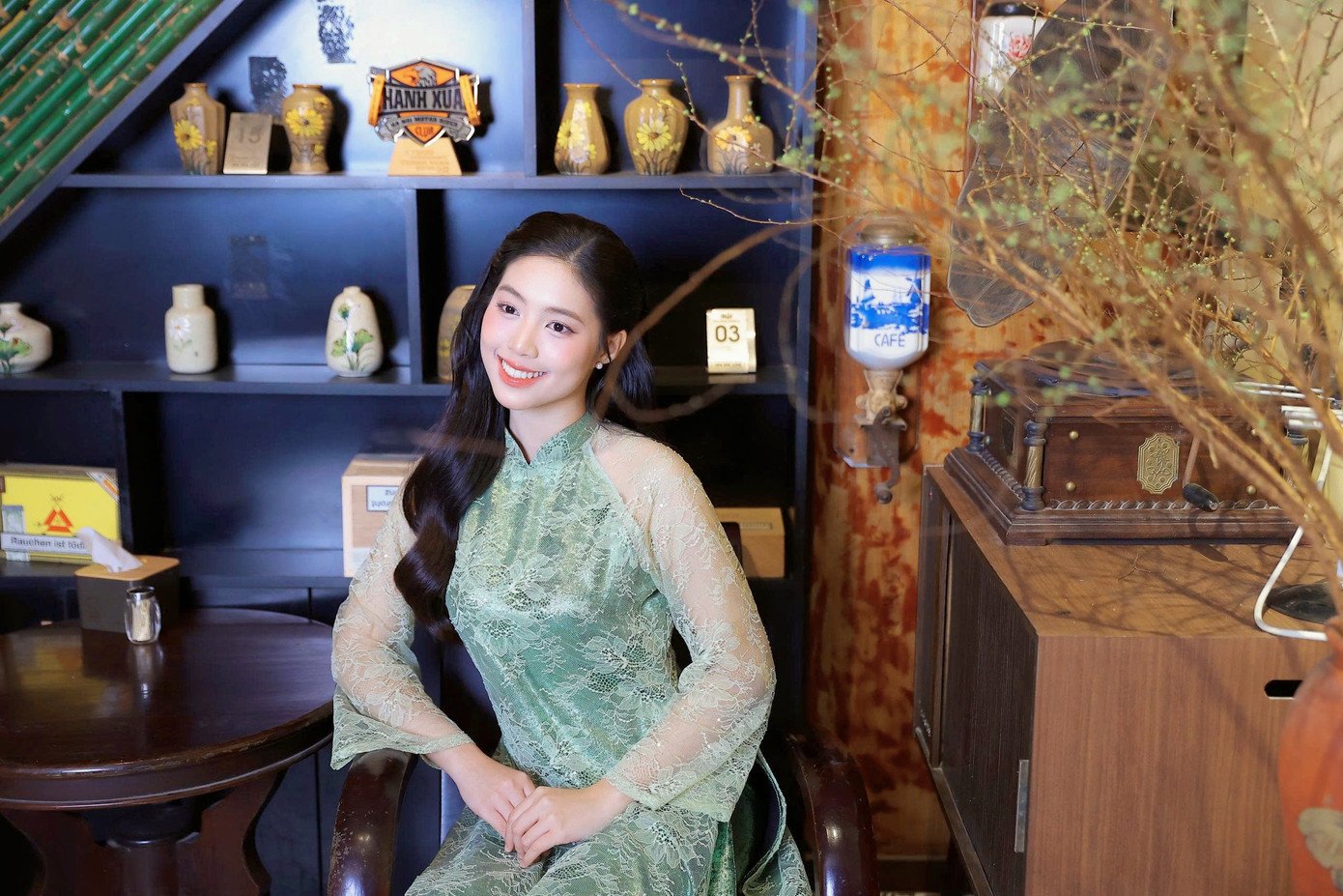 Á hậu Châu Anh: Tôi nhận được nhiều tin nhắn bày tỏ tình cảm 1 Á hậu Châu Anh: ‘Tôi nhận được nhiều tin nhắn bày tỏ tình cảm’ - 1