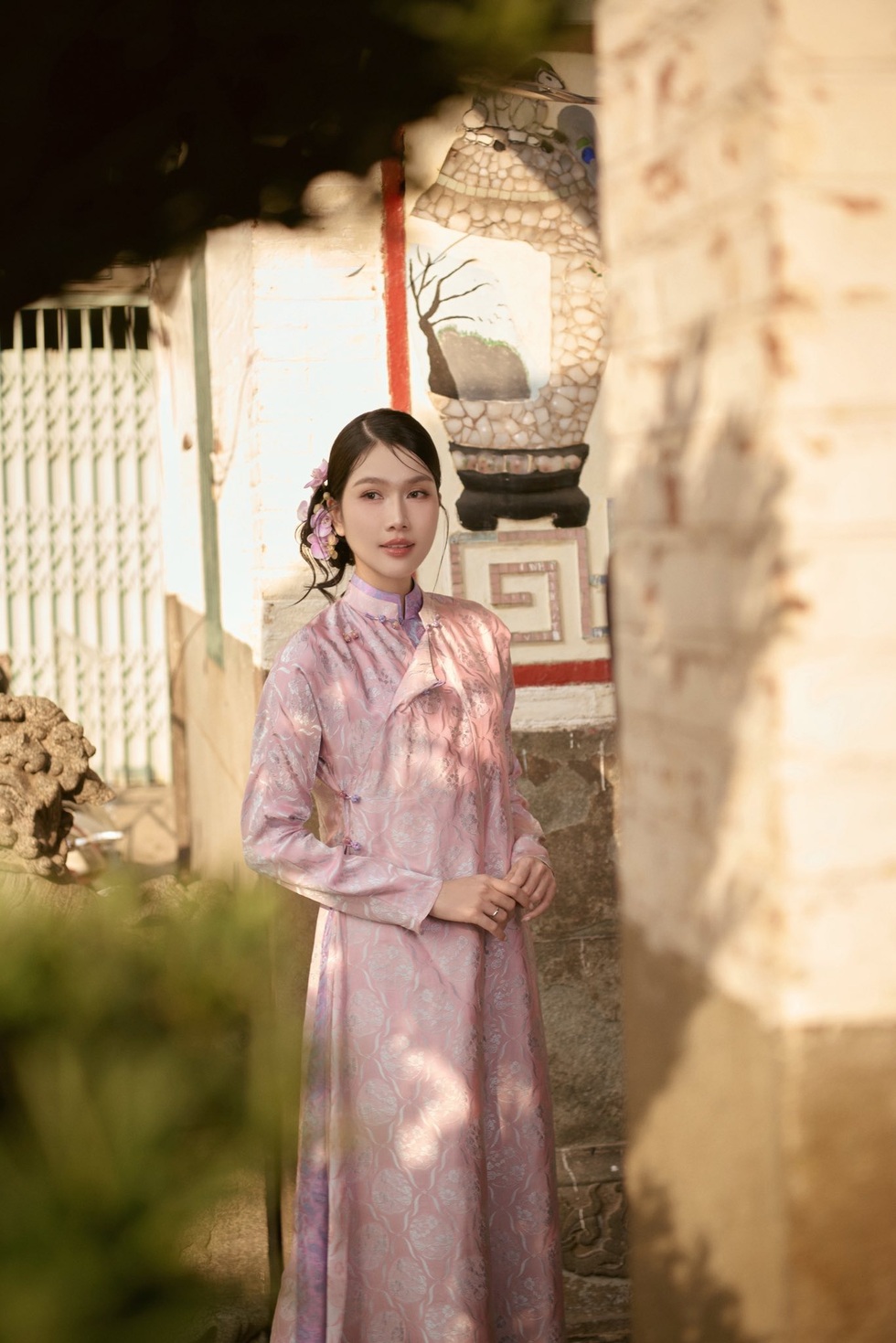 Á hậu Việt “nói tiếng Pháp như gió”: Chồng tiến sĩ là fan cứng của tôi! - 1