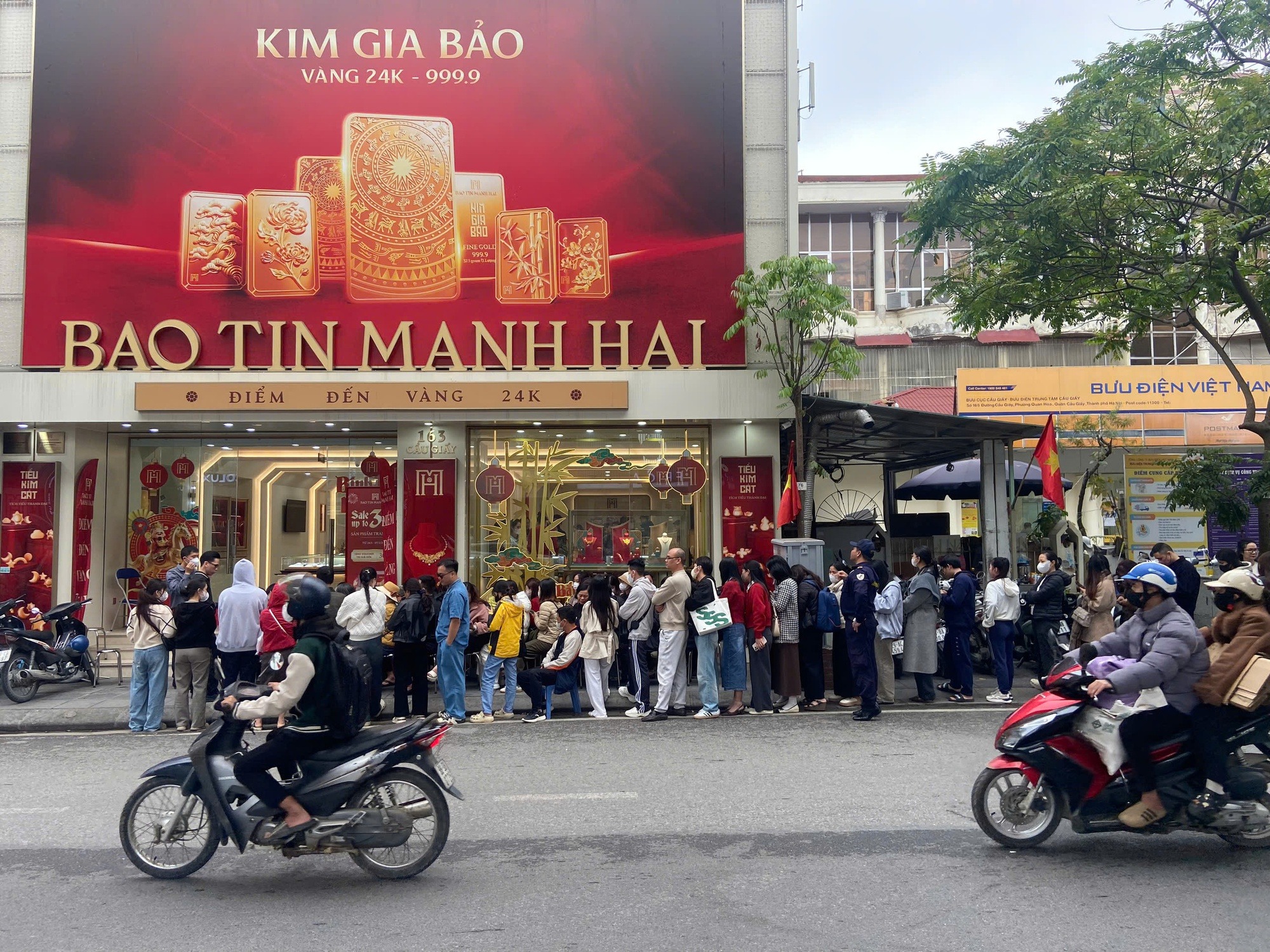 Ai nên mua vàng ngày Thần Tài?- Ảnh 2.