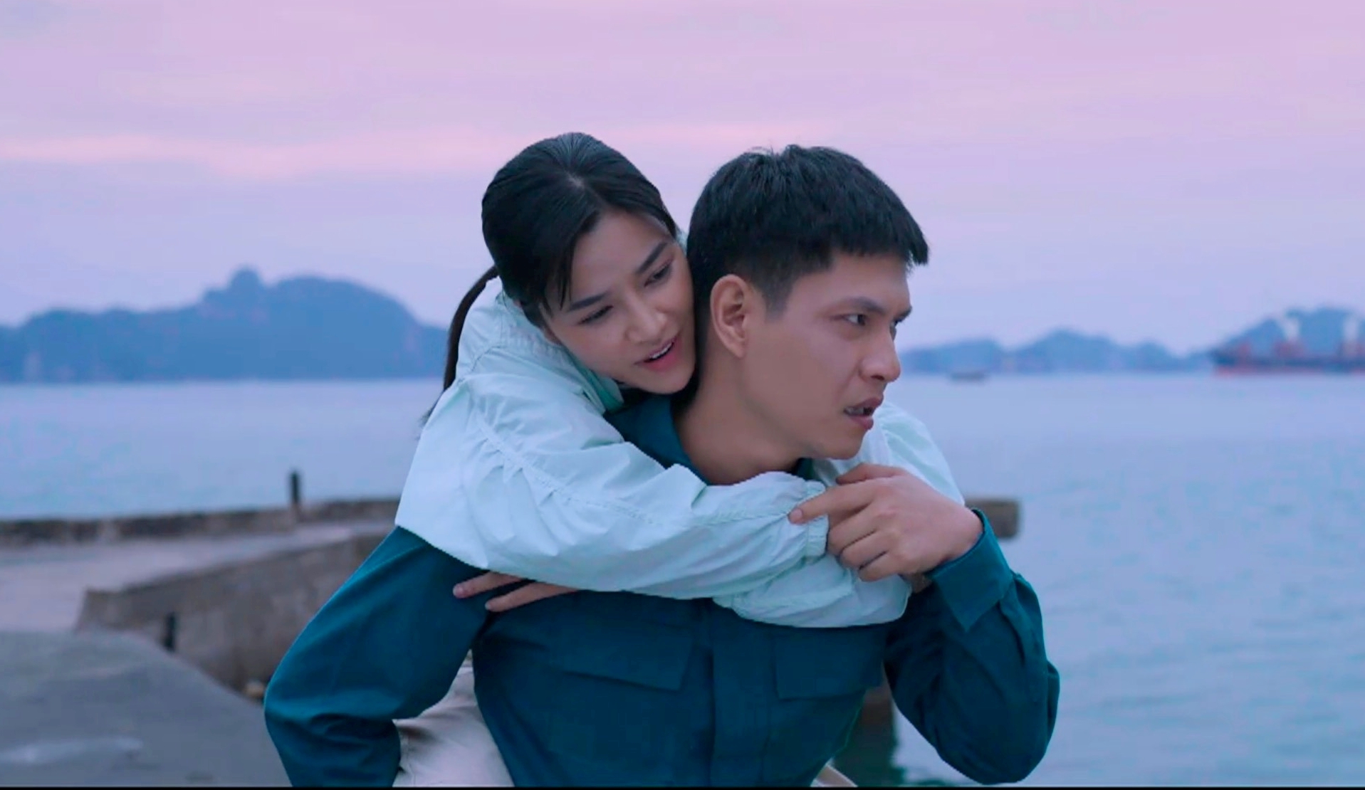 Cặp vợ chồng số khổ nhất Vbiz: Trai xinh gái đẹp mà chẳng được bên nhau, mãi là oan gia- Ảnh 1.