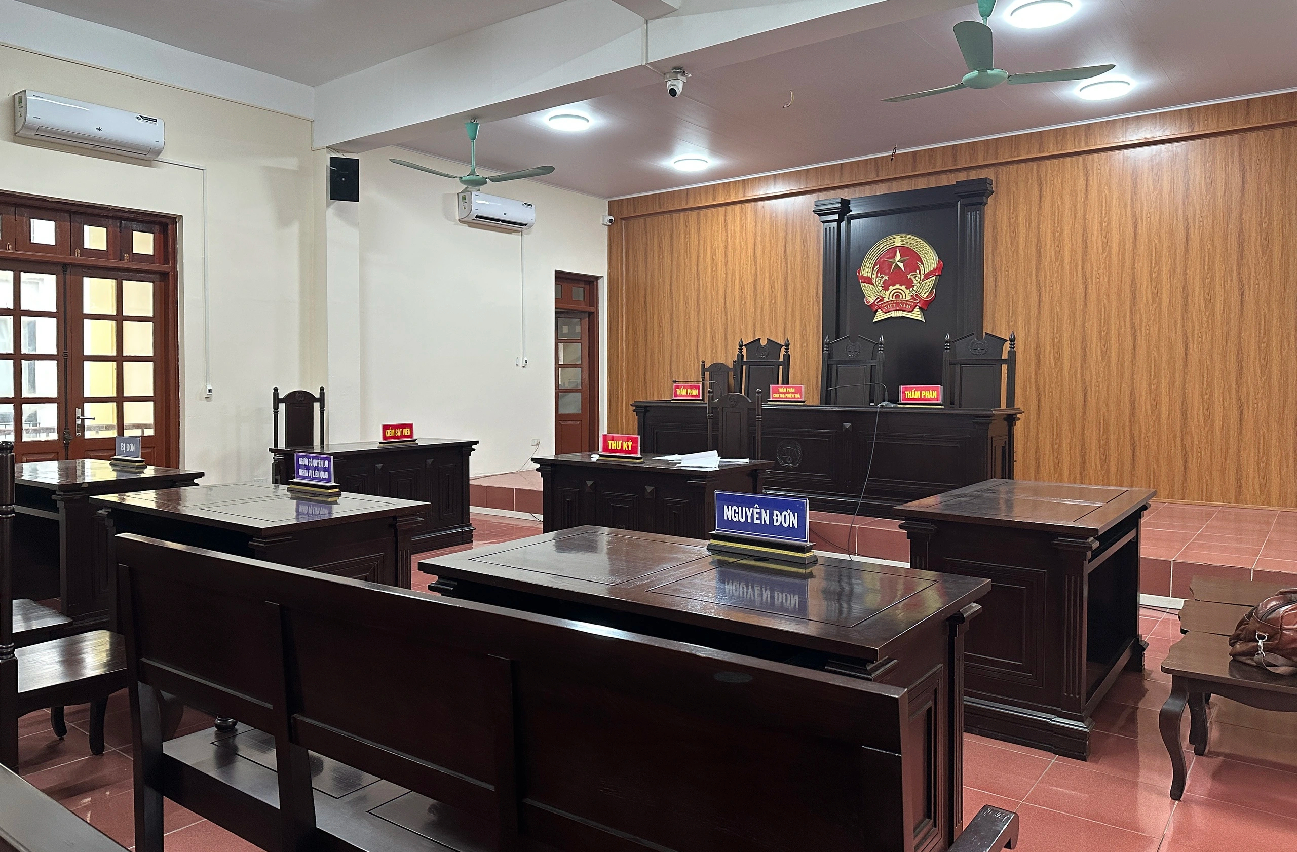 Anh em cùng cha khác mẹ kiện nhau chia thừa kế gần 5.000 m2 đất - Ảnh 1.