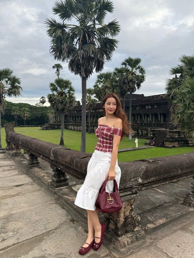 Áo họa tiết ca rô với những bản phối không nhàm chán - Ảnh 1.