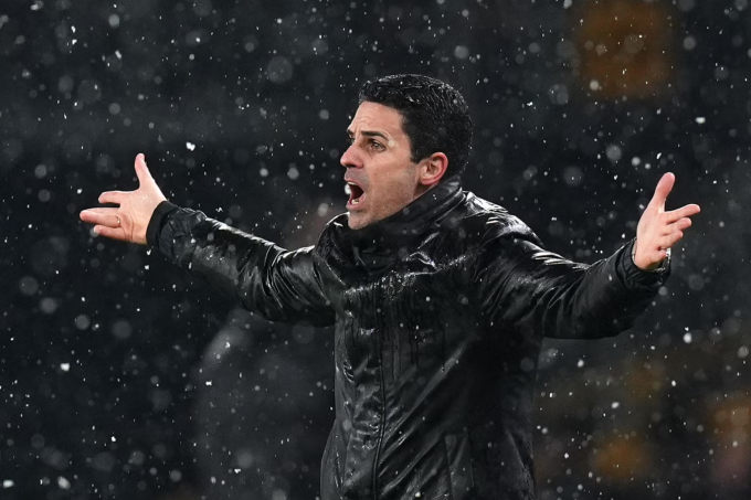 HLV Mikel Arteta phản ứng trong trận Arsenal hòa Wolves 2-2 ở trận đấu sớm vòng 31 Ngoại hạng Anh trên sân Molineux, Wolverhampton, West Midlands, Anh ngày 18/2/2026. Ảnh: PA Wire