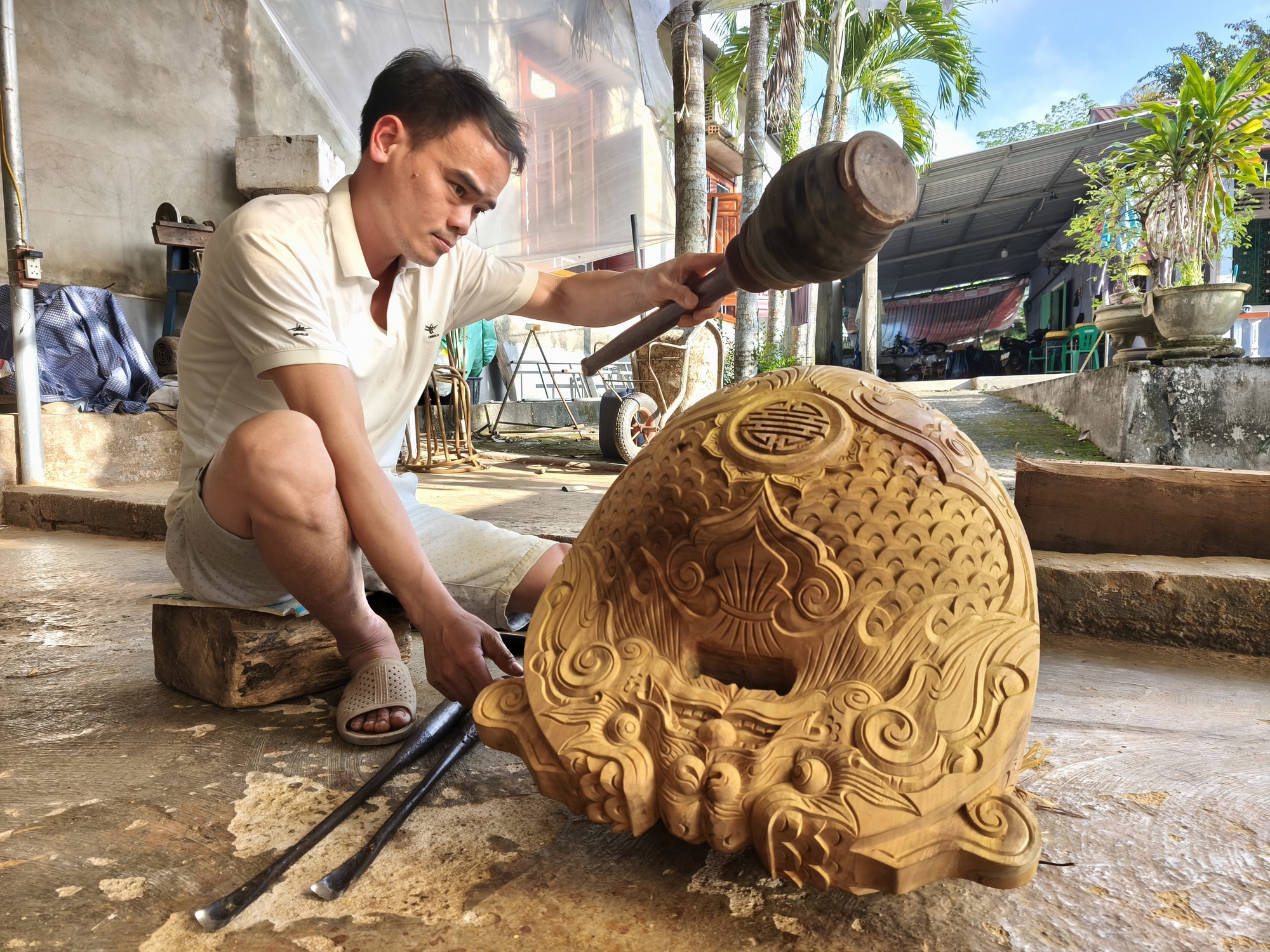 Nghề xưa cố đô còn một chút này: Ba đời giữ tiếng mõ chốn thiền môn- Ảnh 1.