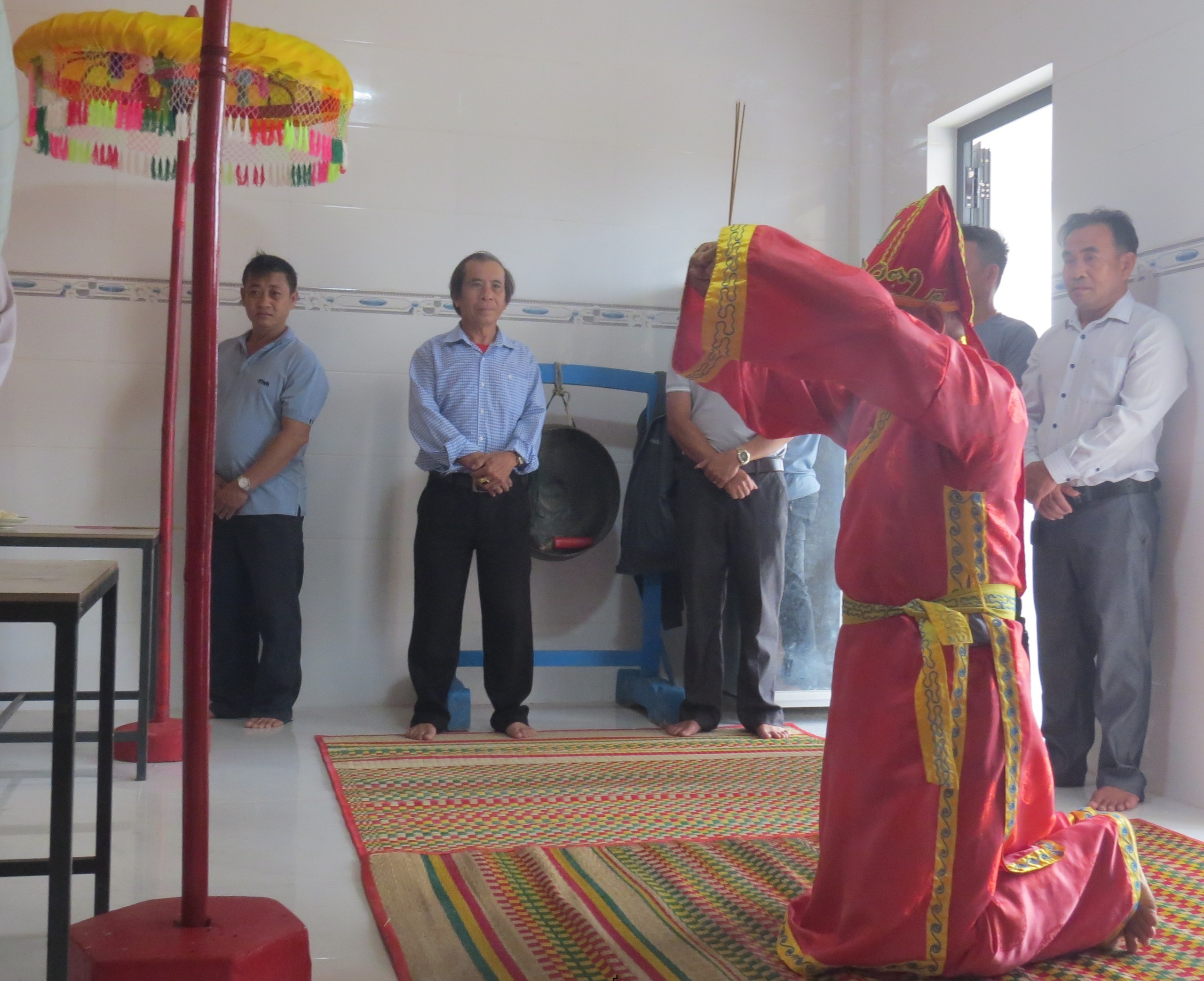 Ba hồi trống khai chánh, tàu cá của ngư dân Quảng Ngãi rẽ sóng đầu năm- Ảnh 1. Ba hồi trống khai chánh, tàu cá của ngư dân Quảng Ngãi rẽ sóng đầu năm- Ảnh 1.