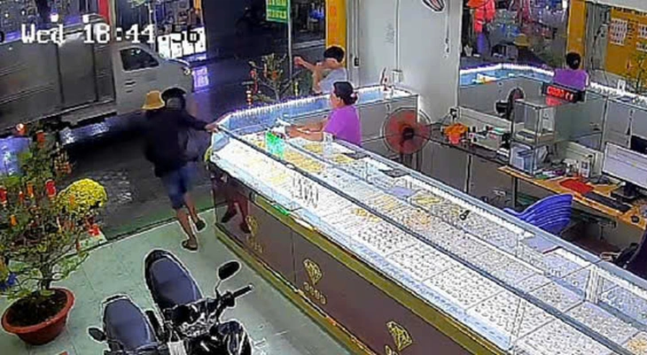 tiệm vàng  - Ảnh 1.