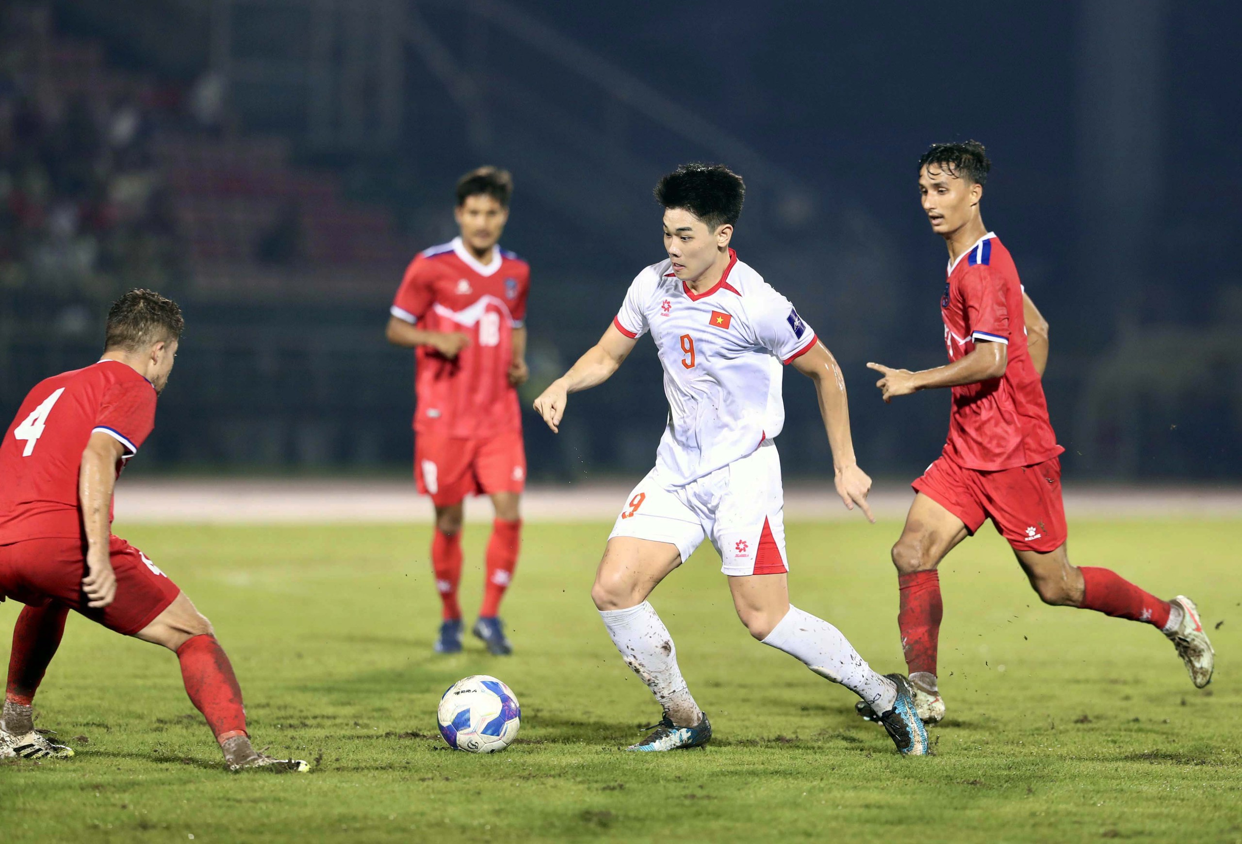 bóng đá Việt Nam - Ảnh 1.