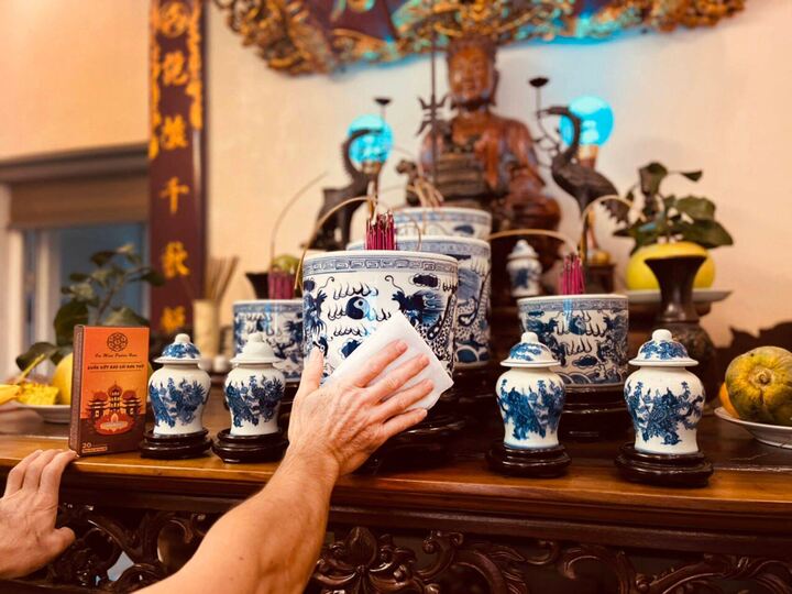 Bài văn khấn bao sái bàn thờ cuối năm- Ảnh 1.