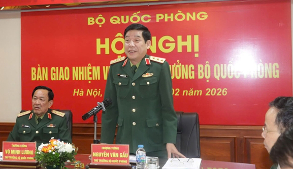 Bàn giao nhiệm vụ Thứ trưởng Bộ Quốc phòng 1 bộ quốc phòng - Ảnh 1.