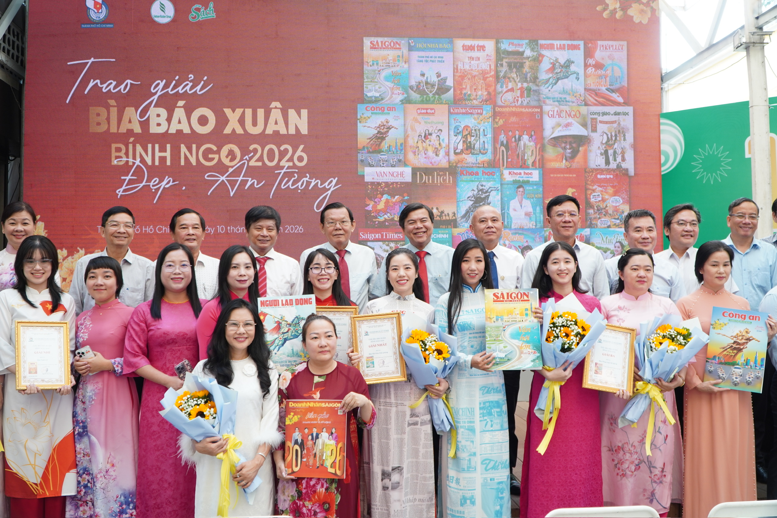 Báo Người Lao Động đoạt giải Nhì Bìa Báo Xuân Bính Ngọ 2026 - Ảnh 1.