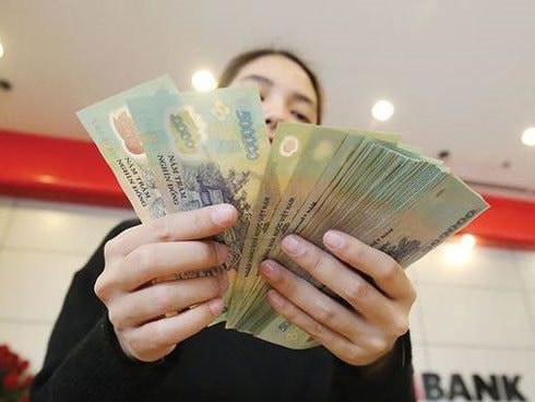 Bất ngờ với diễn biến lãi suất tiền gửi ở nhiều ngân hàng- Ảnh 1.