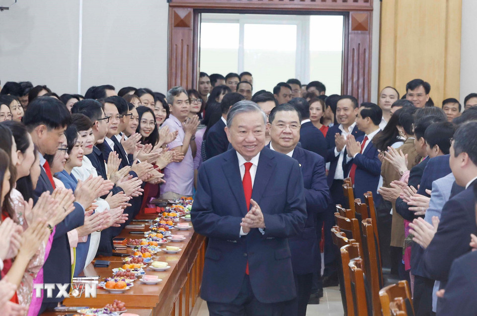 Tổng Bí thư Tô Lâm: Bắt tay ngay vào công việc, bảo đảm sự liên tục, thông suốt - Ảnh 1.