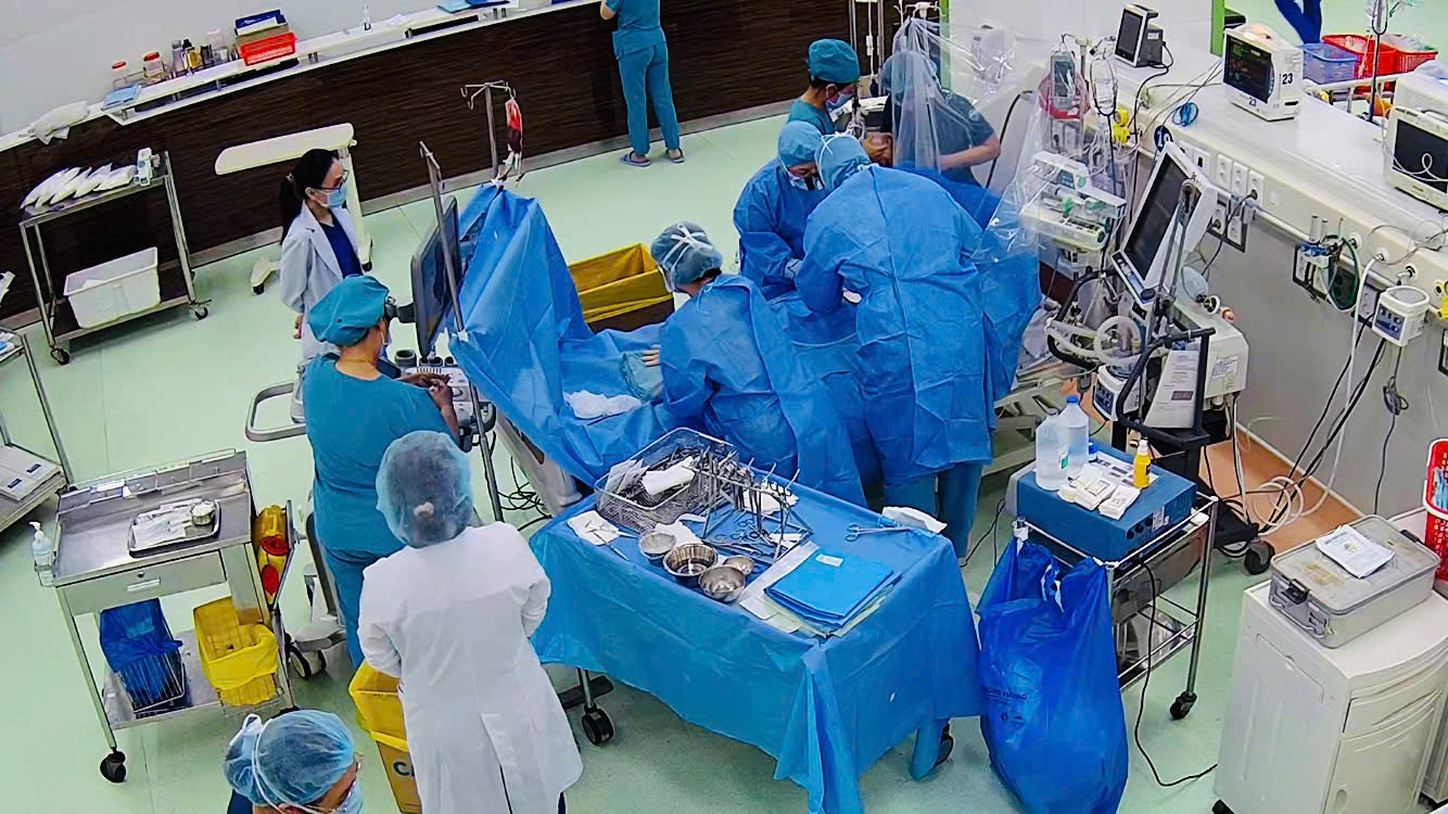 Bé trai 7 tuổi đột ngột ngưng tim, bác sĩ cảnh báo căn bệnh nguy hiểm thường gặp mùa đông - xuân - Ảnh 1.