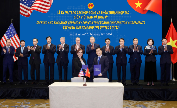 Tổng Bí Thư Tô Lâm chứng kiến Lễ ký kết giữa Bệnh viện Tâm Anh và Hãng Mevion, Mỹ về Hợp đồng Mua và chuyển giao công nghệ vận hành hệ thống siêu máy điều trị ung thư Proton MEVION S250-FIT thế hệ mới nhất của Mỹ. Ảnh: Bệnh viện Tâm Anh