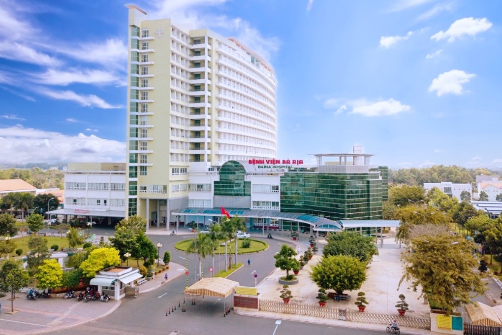 Bệnh viện ở TPHCM mất khả năng trả nợ gần 100 tỷ đồng, khắc phục thế nào? - 1