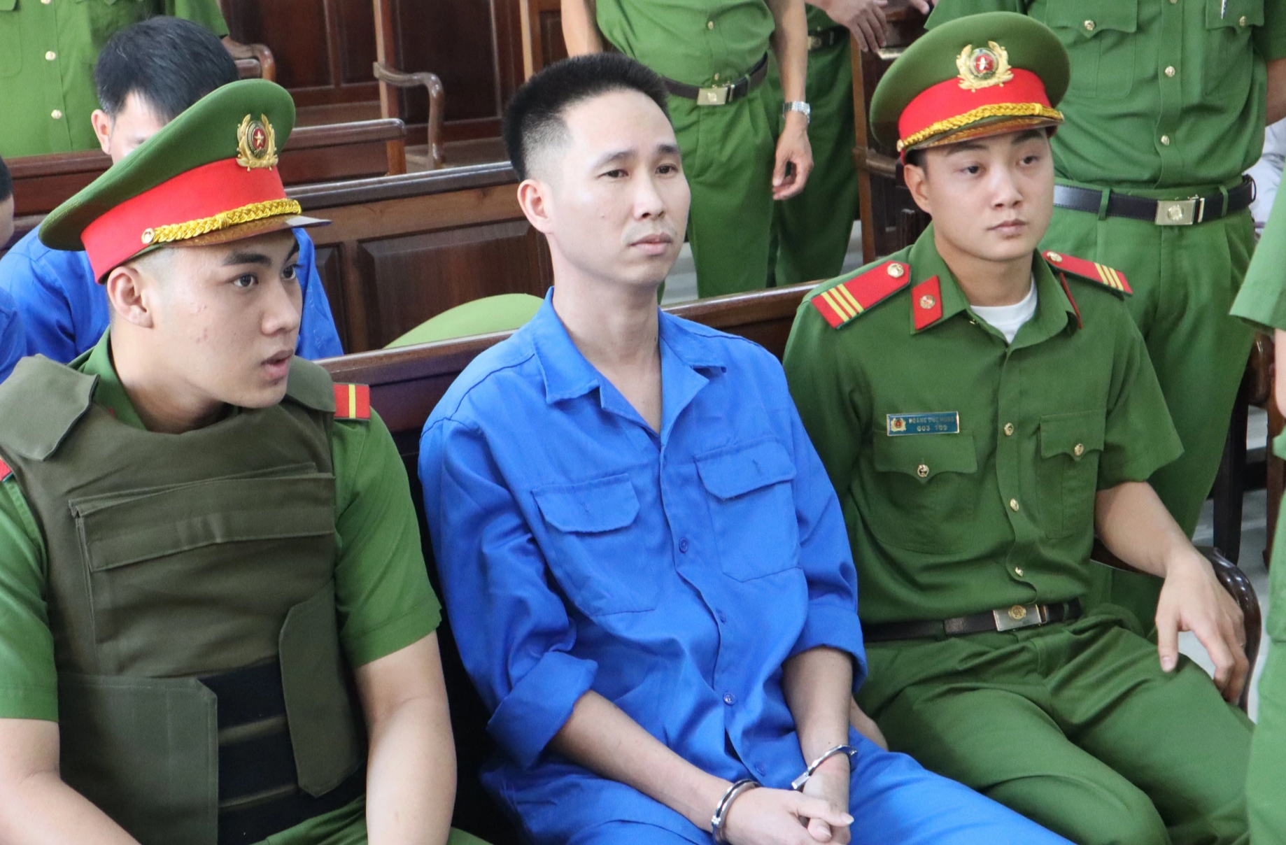 Vụ thảm sát 3 người trong 1 gia đình ở Đồng Nai: Bị cáo Lê Sỹ Tùng không yêu cầu luật sư- Ảnh 1.