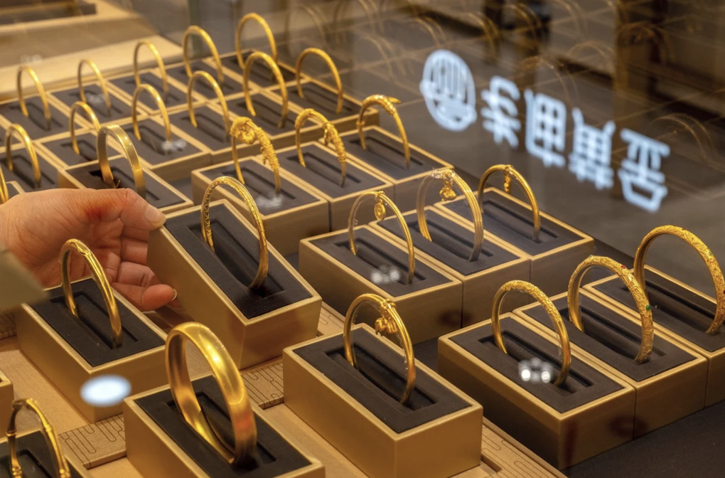Biến động tại thủ phủ vàng ở Trung Quốc - 1