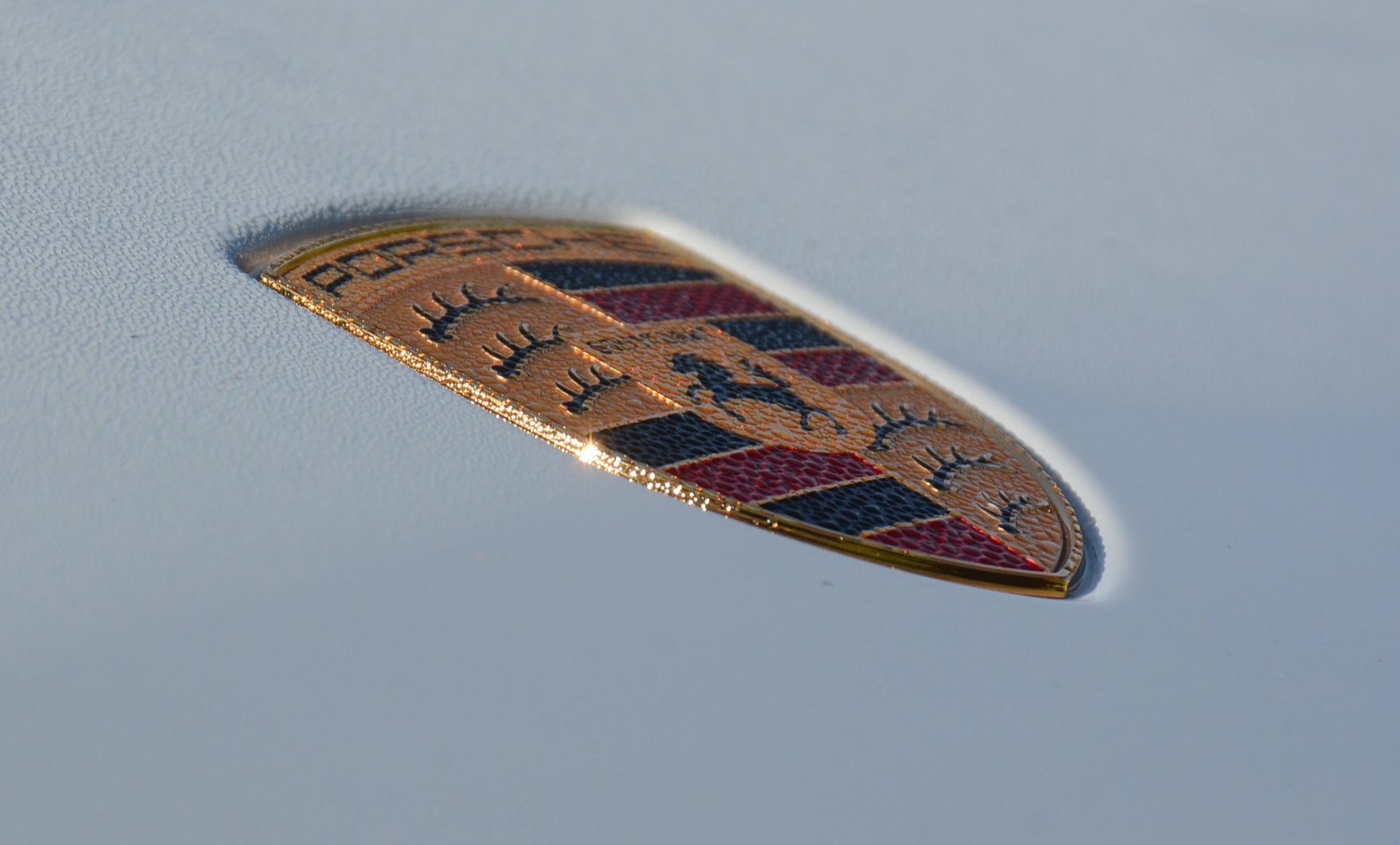 Các hãng xe gắn liền với hình ảnh loài ngựa: Biểu tượng sức mạnh, tốc độ- Ảnh 2. Các hãng xe gắn liền với hình ảnh loài ngựa: Biểu tượng sức mạnh, tốc độ- Ảnh 2.