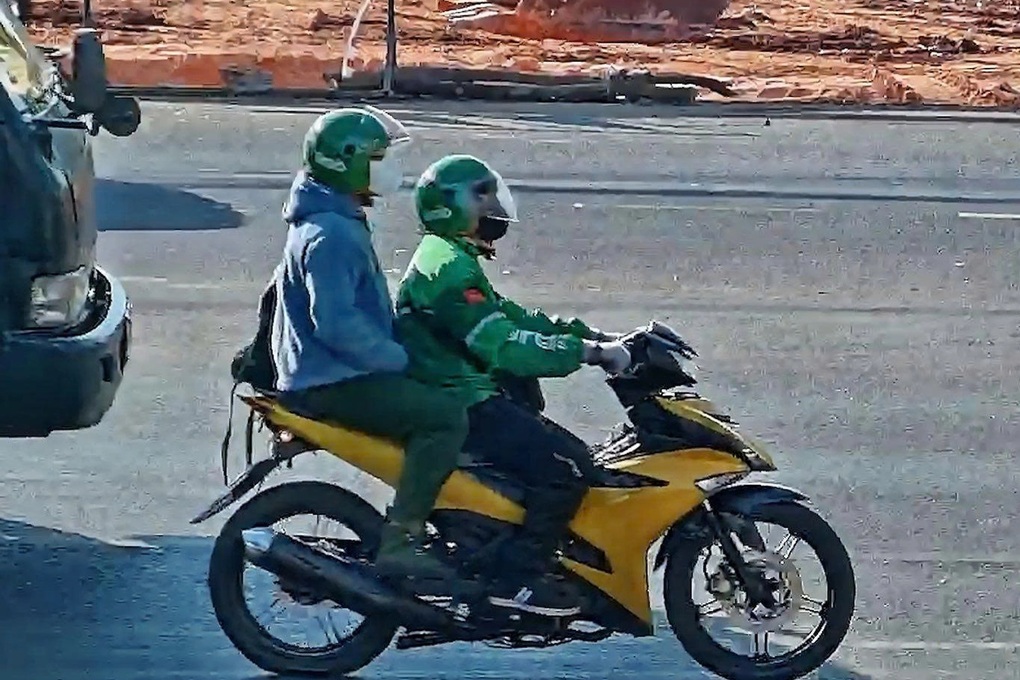 Bộ Công an biểu dương chiến công bắt 2 đối tượng cướp ngân hàng ở Gia Lai - 1