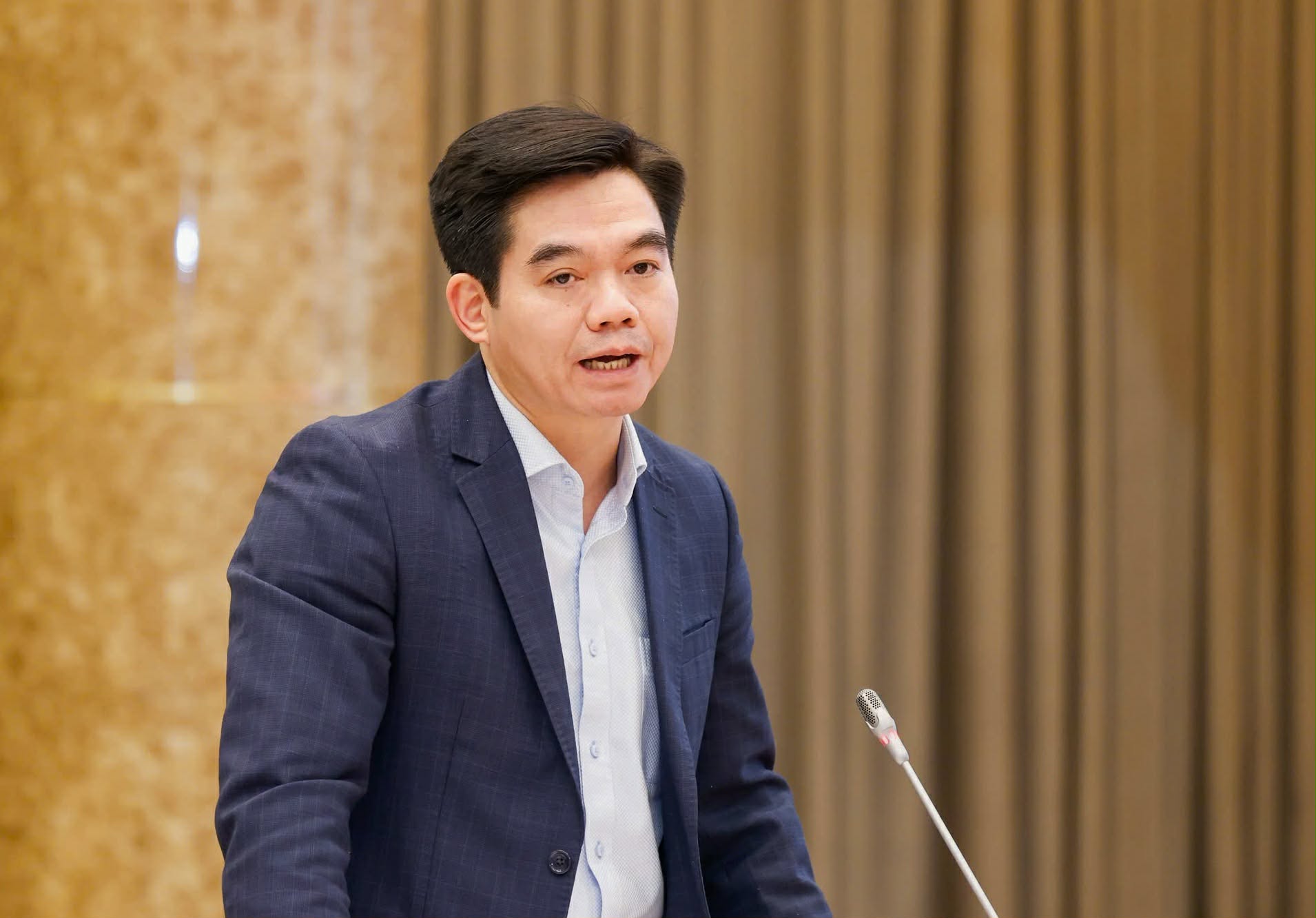 Bộ Nội vụ nói về lương tối thiểu vùng, tiền thưởng Tết 2026  - Ảnh 1.