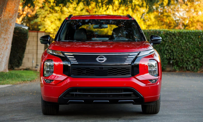 Nissan Rogue PHEV tại Mỹ là phiên bản đổi tên từ Mitsubishi Outlander PHEV. Ảnh: Nissan