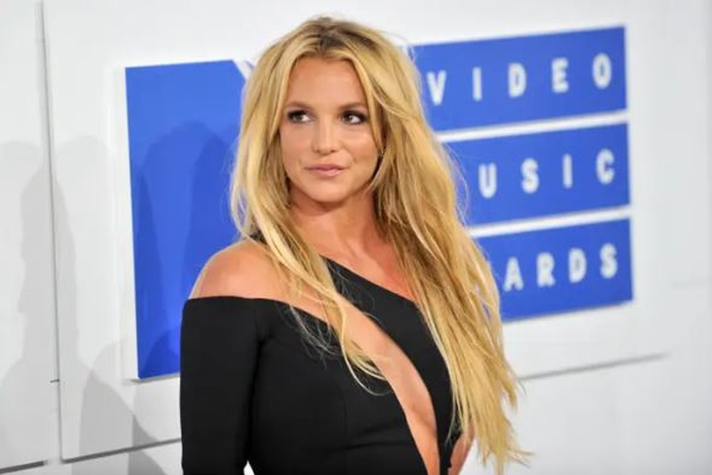 Britney Spears trải lòng về bi kịch gia đình: “Tôi may mắn vì còn sống” - 1