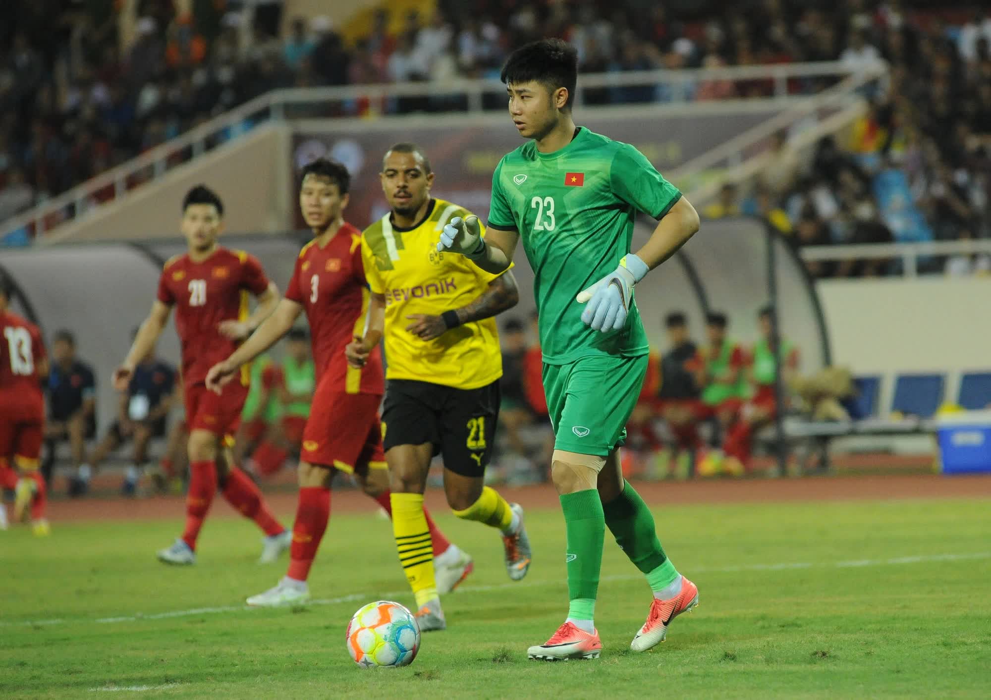 CLB Đà Nẵng bất ngờ tìm đến người hùng U.23 Việt Nam, sẽ thoát hiểm ngoạn mục?- Ảnh 1.