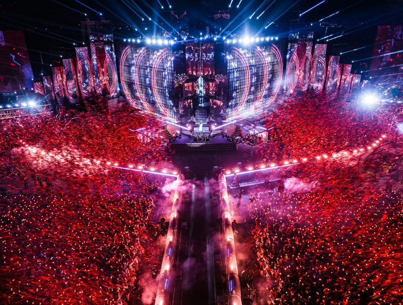 Ca sĩ Hoa Thần Vũ mua 3 mảnh đất để tổ chức hòa nhạc- Ảnh 1. Ca sĩ Hoa Thần Vũ mua 3 mảnh đất để tổ chức hòa nhạc- Ảnh 1.