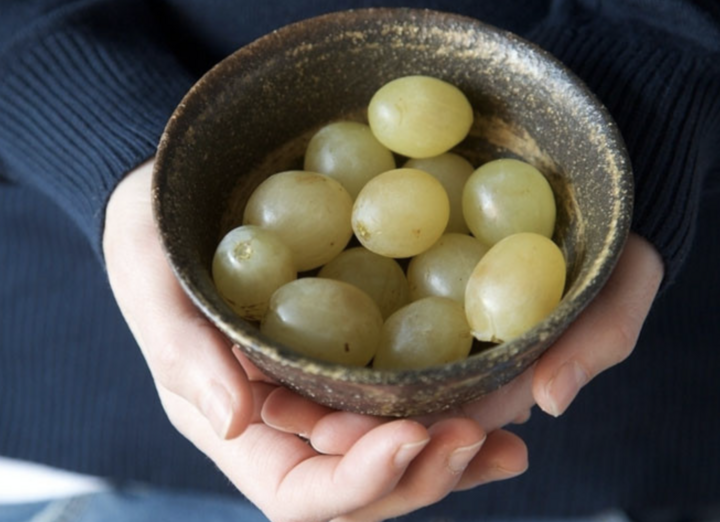 Cách 'ăn để cầu may' ngày đầu năm mới trên khắp thế giới- Ảnh 2.