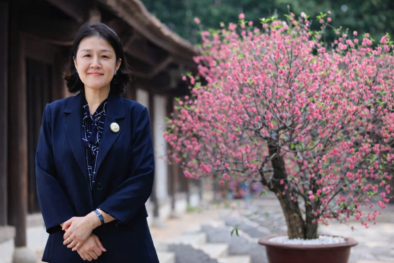 Cái Tết đầu tiên ở Việt Nam qua góc nhìn Giám đốc Quốc gia ILO 1 Cái Tết đầu tiên ở Việt Nam qua góc nhìn Giám đốc Quốc gia ILO - Ảnh 1.