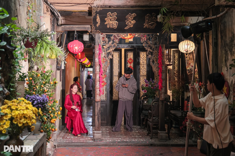 Cận Tết, biệt thự cổ ở Hà Nội thu 500.000 đồng/giờ chụp ảnh vẫn kín lịch - 1