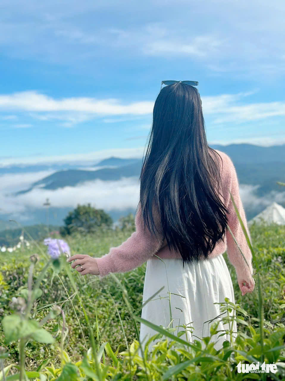 Cận Tết, tiệm tóc 'im ắng' bất ngờ vì người trẻ quay về tóc đen tự nhiên 1 tiệm tóc - Ảnh 1.