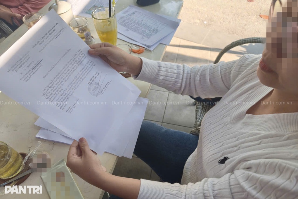 Cận kề Tết, hàng chục y bác sĩ phản ánh bị “treo” thu nhập kéo dài - 1