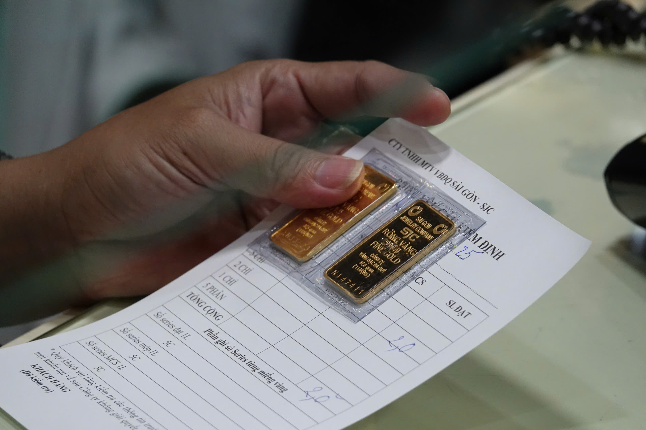 Cảnh giác thủ đoạn 'chuyển khoản mồi'- Ảnh 1.