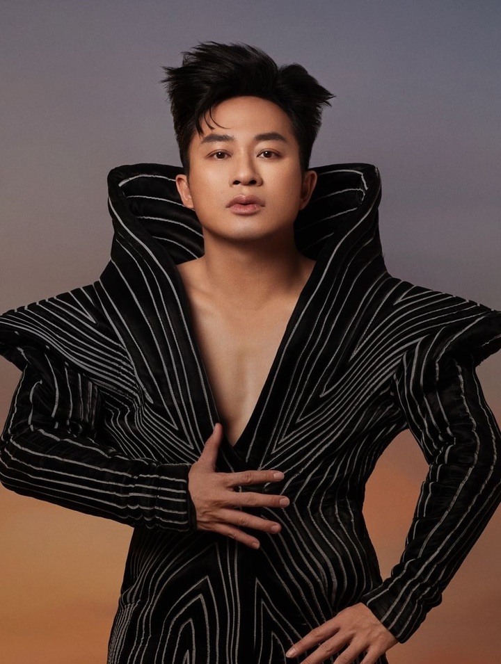 Cạnh tranh gay gắt nghệ sĩ - công nghệ- Ảnh 1.