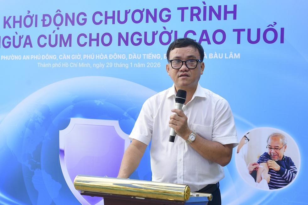 Cấp cứu trên không, “đưa viện về làng” và trăn trở của những thầy thuốc trẻ - 1