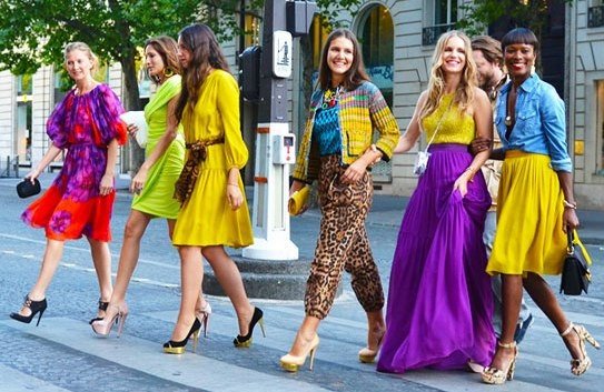 Cập nhật các xu hướng thời trang để Tết này lên đồ chất như đi dự Fashion week - 1