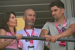 Zidane đạt thỏa thuận khi việc tìm HLV trưởng mới của MU có bước ngoặt mới