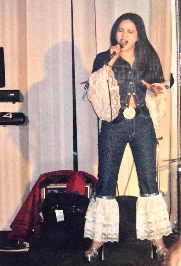 Cát-xê trăm triệu trong Vbiz không thiếu nhưng để dùng dao chặt cả khối vàng thì chỉ có một người- Ảnh 1.