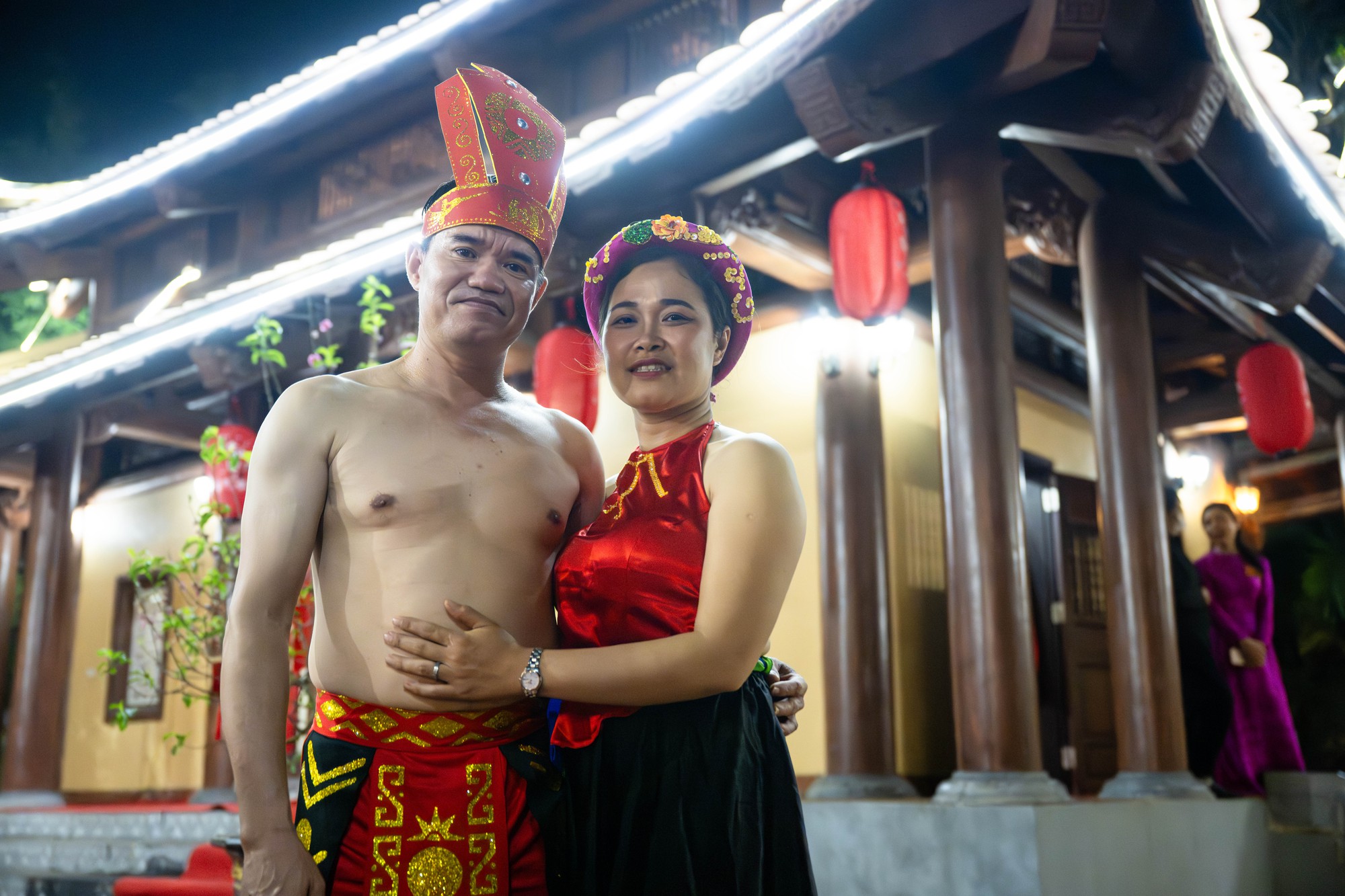 Câu chuyện ít biết về cặp đôi 11 năm thực hiện nghi lễ phồn thực “linh tinh tình phộc”- Ảnh 1. Câu chuyện ít biết về cặp đôi 11 năm thực hiện nghi lễ phồn thực “linh tinh tình phộc”- Ảnh 1.