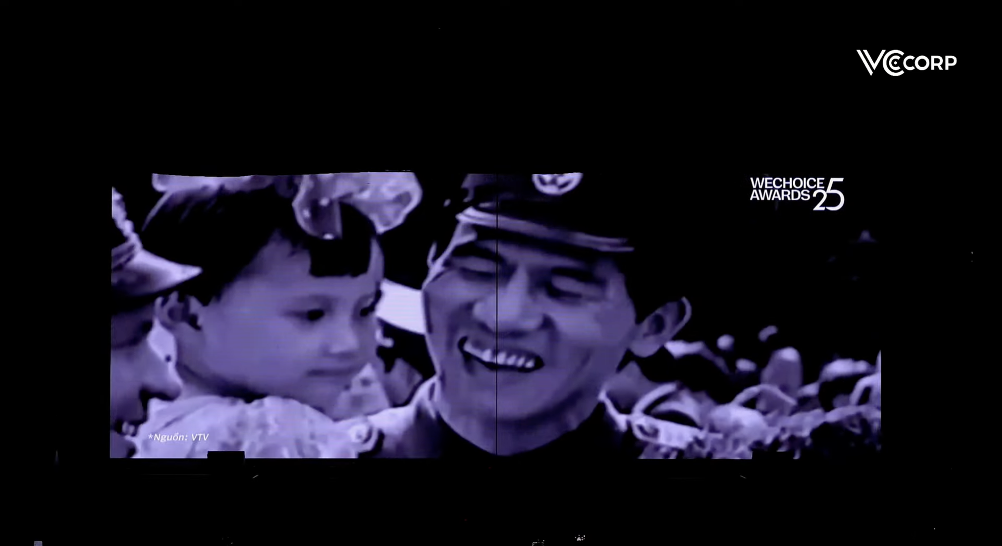 Màn xuất hiện đặc biệt của Đại tá Nguyễn Thế Dũng tại WeChoice 2025: Câu chuyện những người giữ vùng trời Tổ quốc được viết tiếp- Ảnh 1.