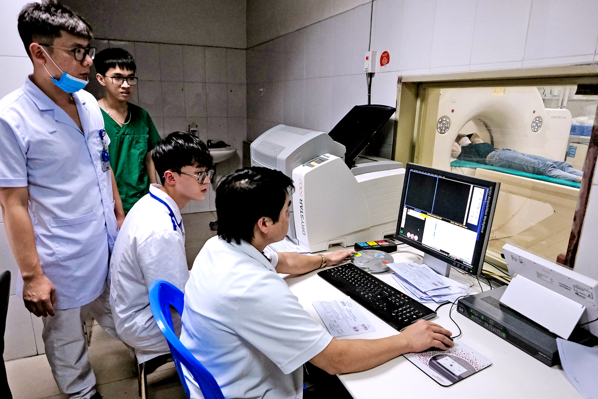 Chẩn đoán hình ảnh không in phim: Có thể tiết kiệm 1.500 tỉ đồng mỗi năm - Ảnh 1.