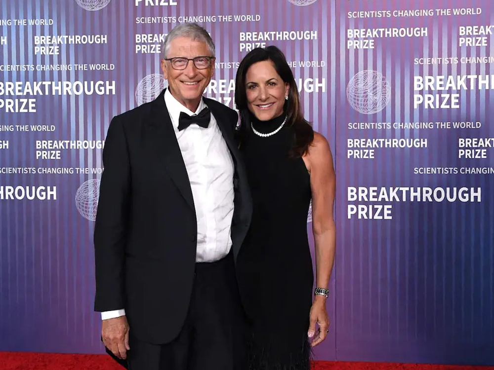 Chân dung người phụ nữ đang hẹn hò cùng tỷ phú Bill Gates, từng đến Việt Nam- Ảnh 1.