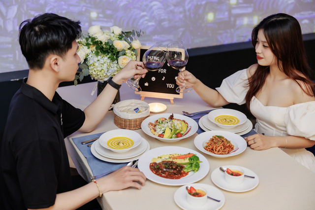 Chẳng cần quà sang chảnh, giới trẻ Valentine này chỉ mê mệt món đồ 