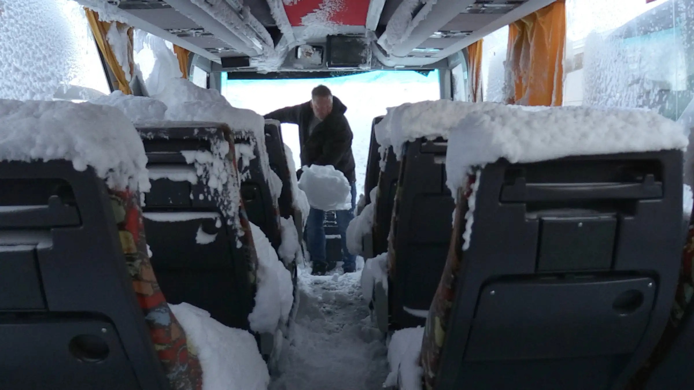 Choáng khi bị thu phí cầu đường hơn 4 tỉ - ngang đi vòng quanh Trái đất 25 lần với tốc độ âm thanh - Ảnh 1.