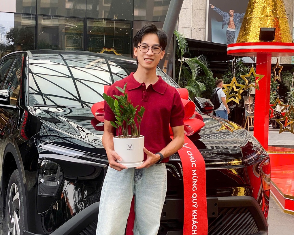 Chủ xe dịch vụ đánh giá về Limo Green - 1