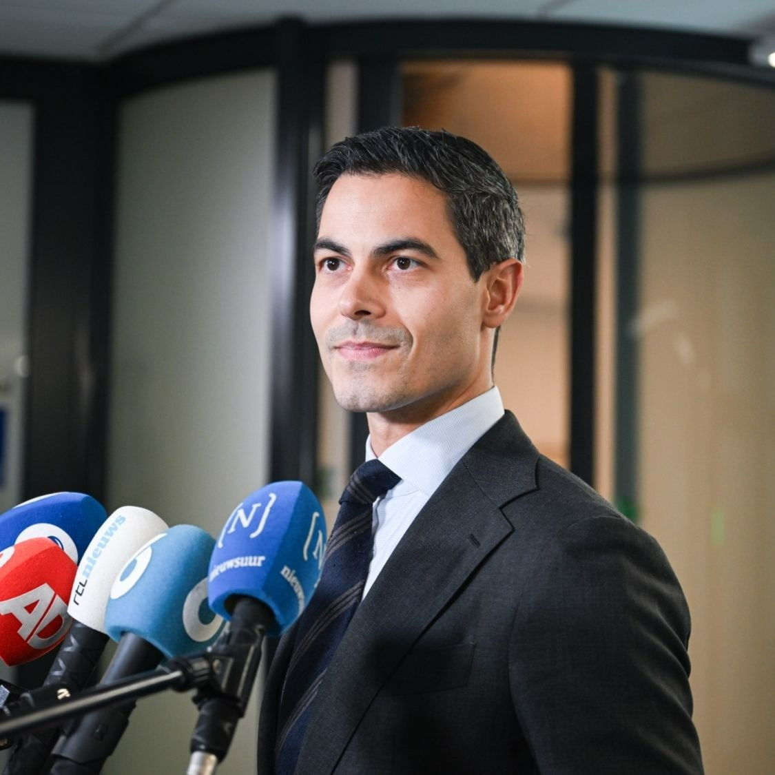 Tình yêu đặc biệt của Tân Thủ tướng trẻ nhất Hà Lan: Chuyện tình đồng tính bước ra từ phim cùng vị hôn phu là vận động viên Olympic- Ảnh 1.