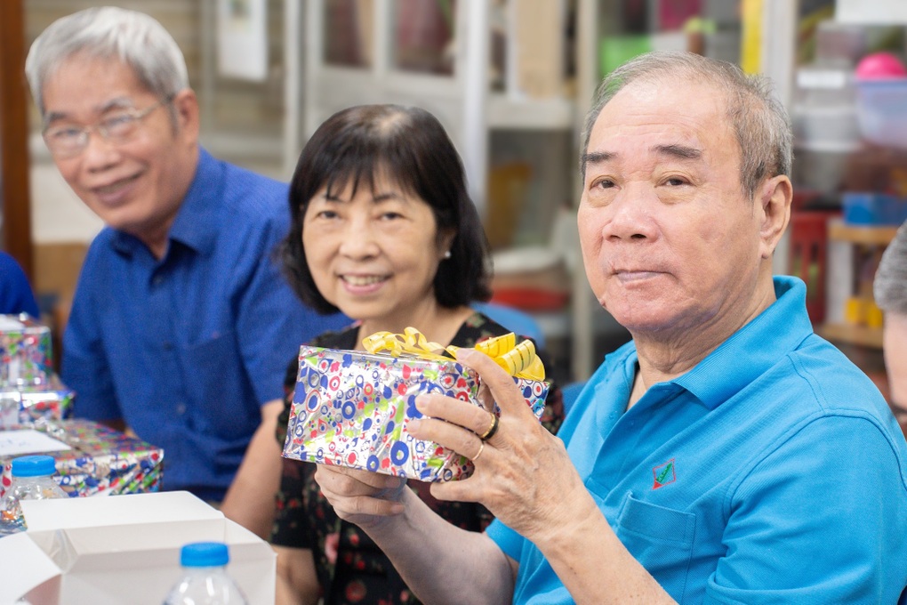 Cô gái tìm lại cuộc đời sau 6 năm bị liệt: Hãy giữ vững niềm tin - 3